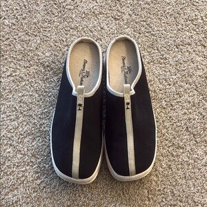 Tommy Bahamas Cape Coral flats size 10 women